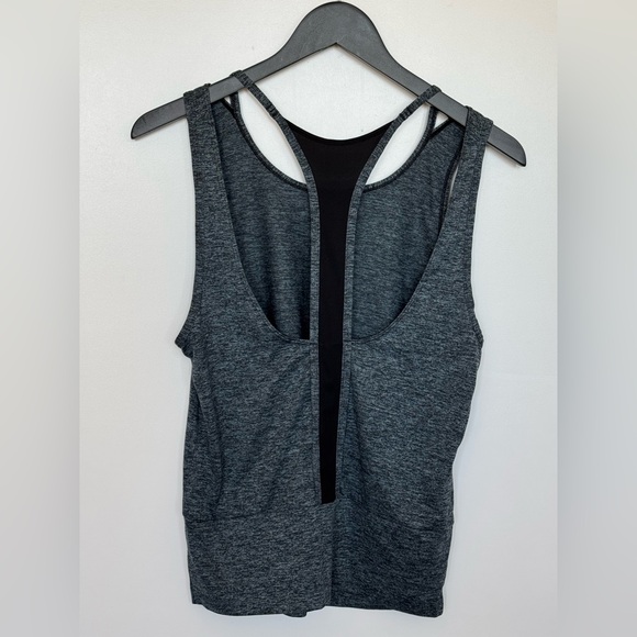 WOMEN’S - NIKE TOP - BLACK & GRAY - Picture 2 of 2